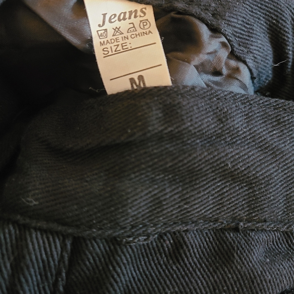 Jean Shorts - Picture 3 of 3